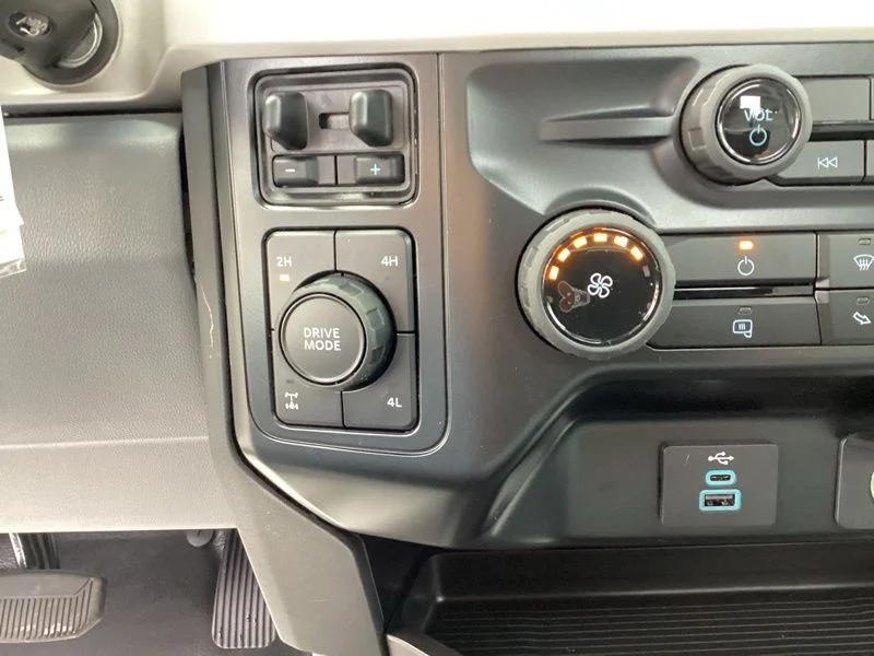 2026 Ford F-350 Super Duty XL - Photo 27