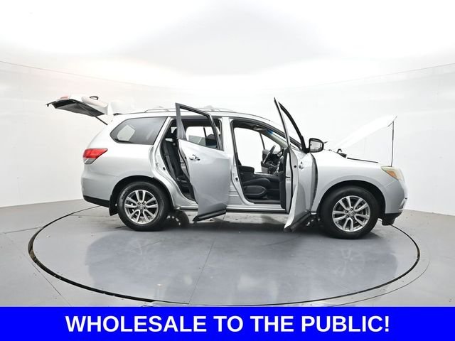 Used 2014 Silver Nissan SV image 50