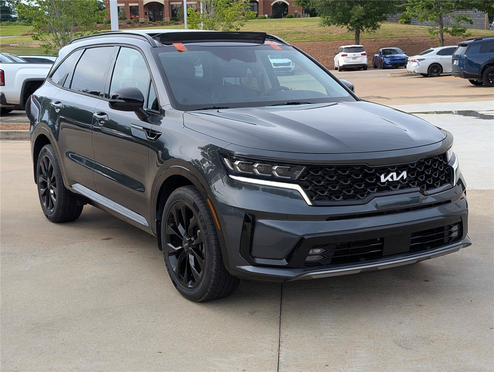 Used 2023 Gravity Grey Kia SX image 3
