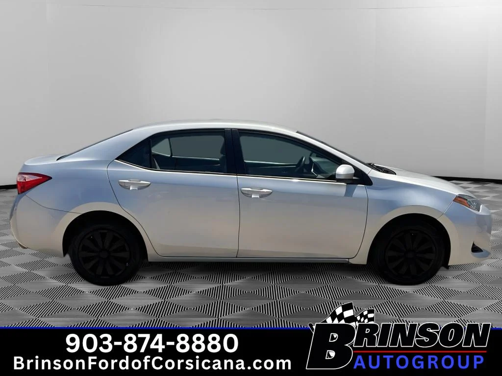 Used 2018 Classic Silver Metallic Toyota LE image 8