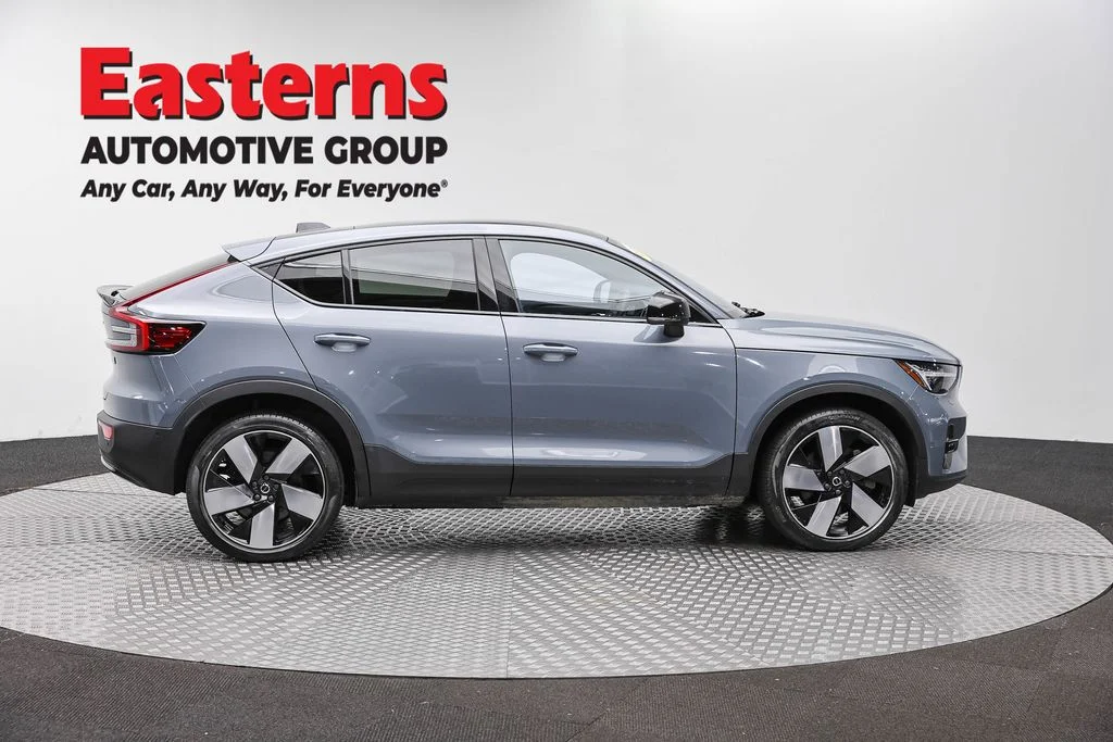 Used 2023 Blue Volvo Ultimate image 4