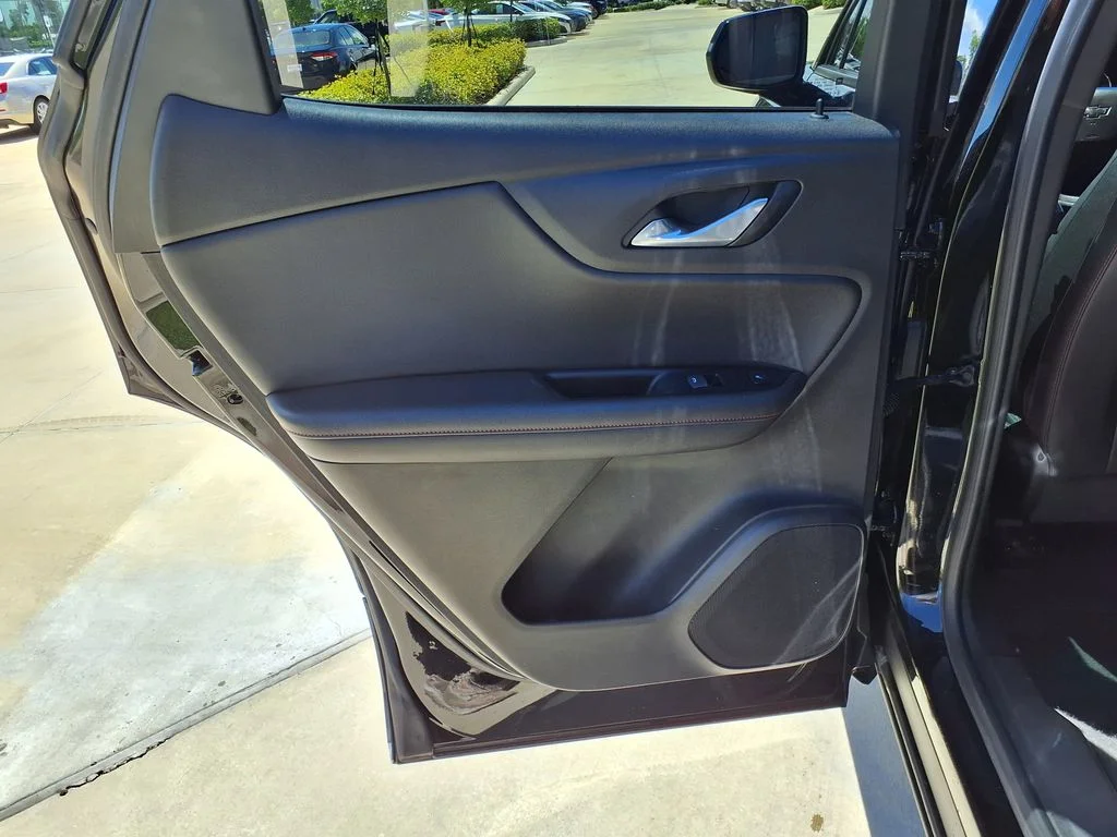 Used 2022 Black Chevrolet RS image 17