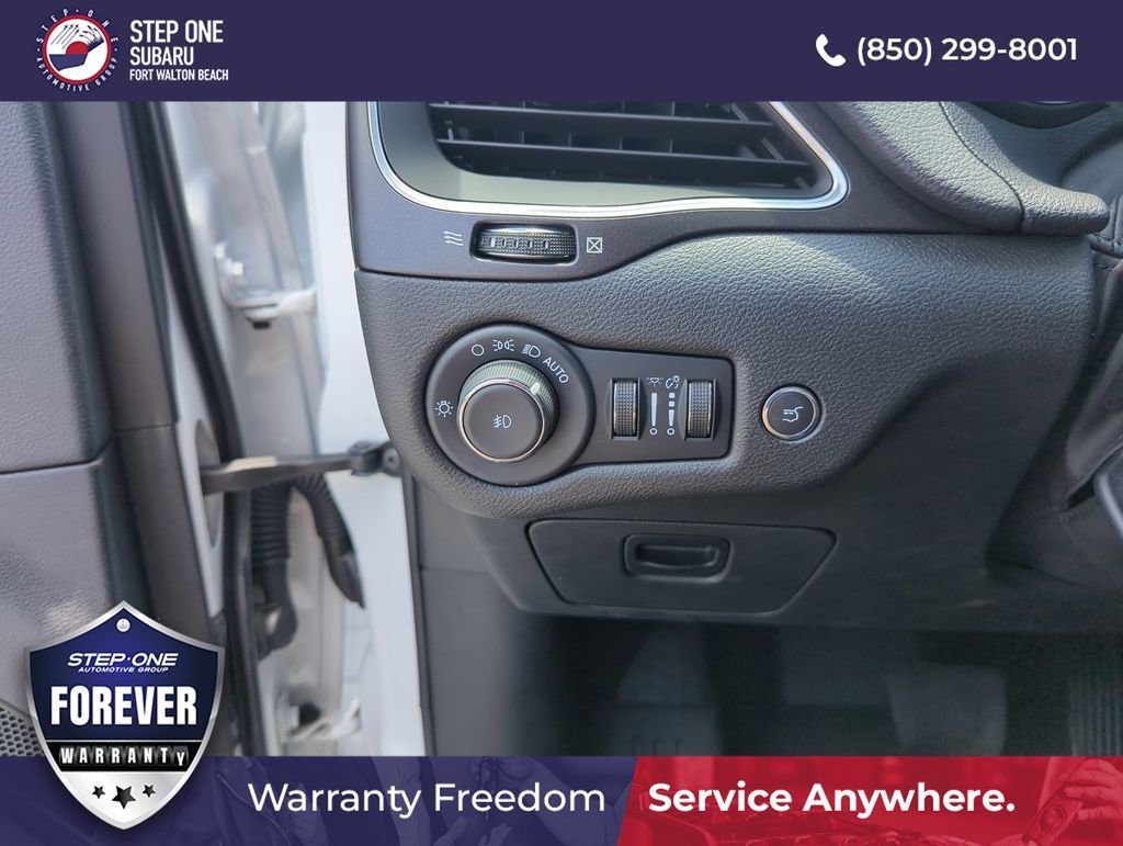 Used 2022 White Jeep Trailhawk image 20