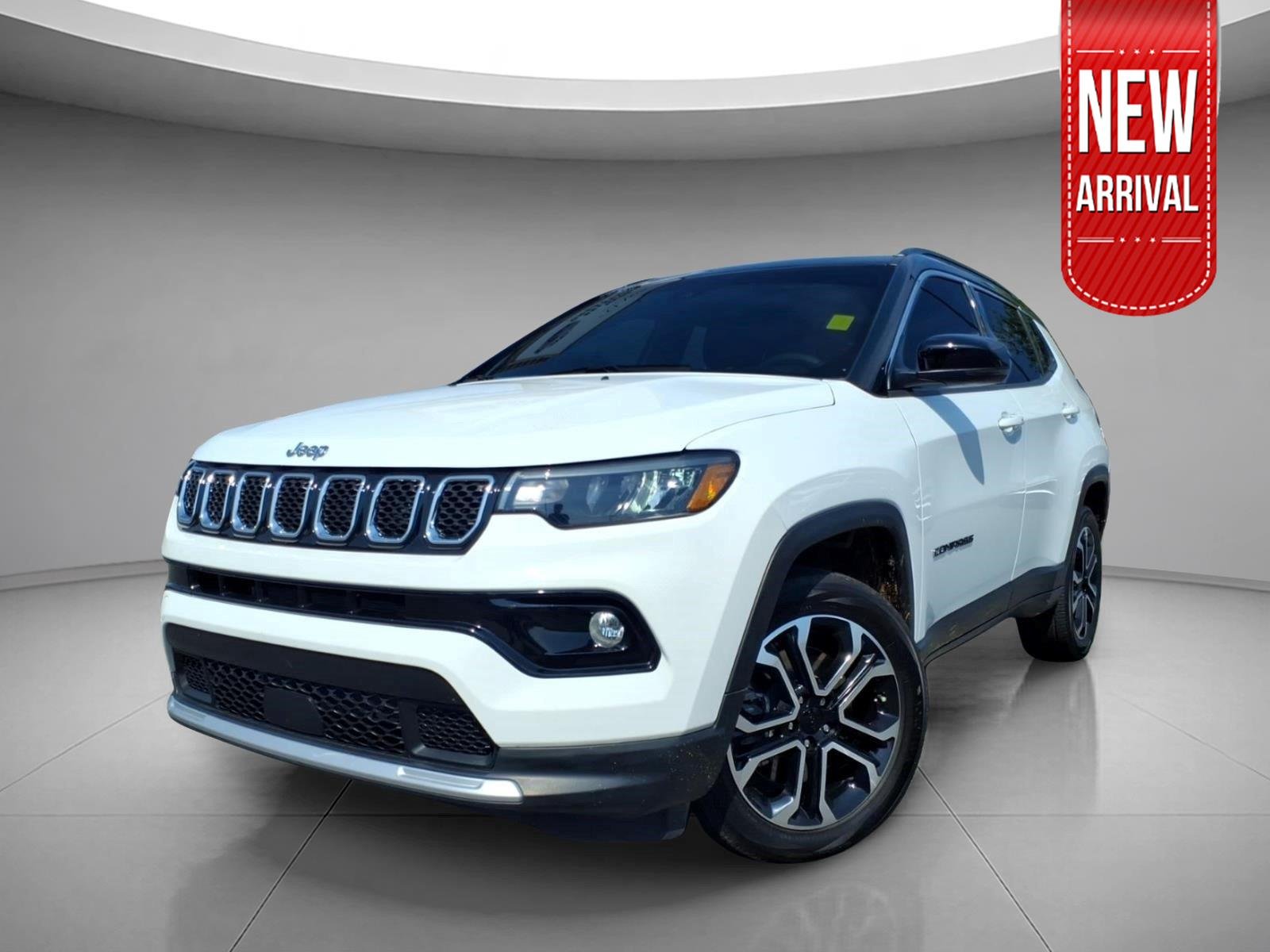 Used 2023 Bright White Clearcoat Jeep Limited image 1
