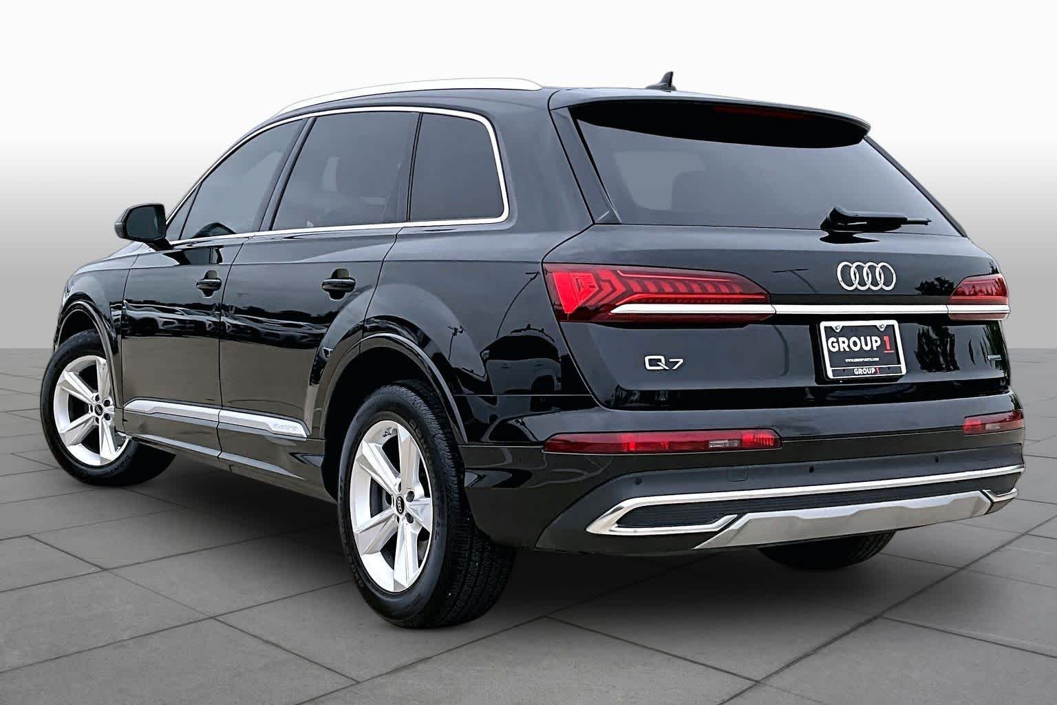 Used 2023 Mythos Black Metallic Audi Premium image 12