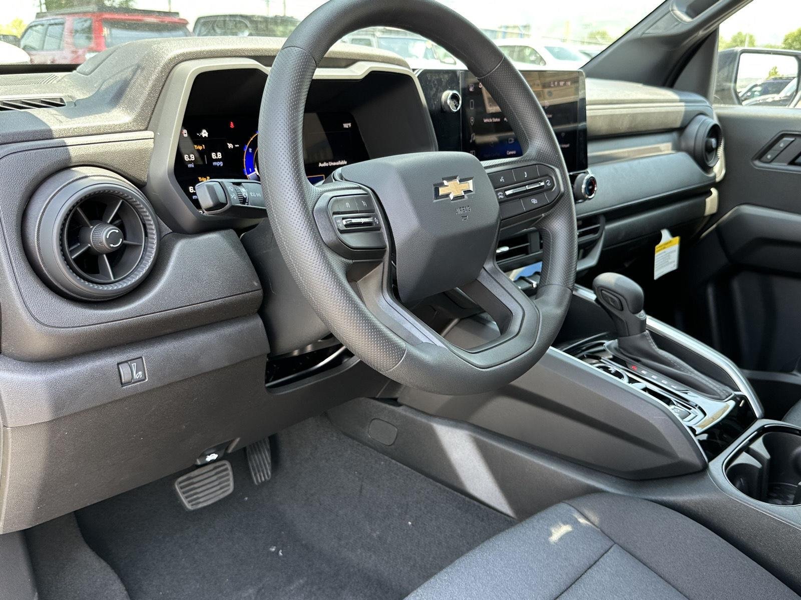 2026 Chevrolet Colorado Work Truck - Photo 27