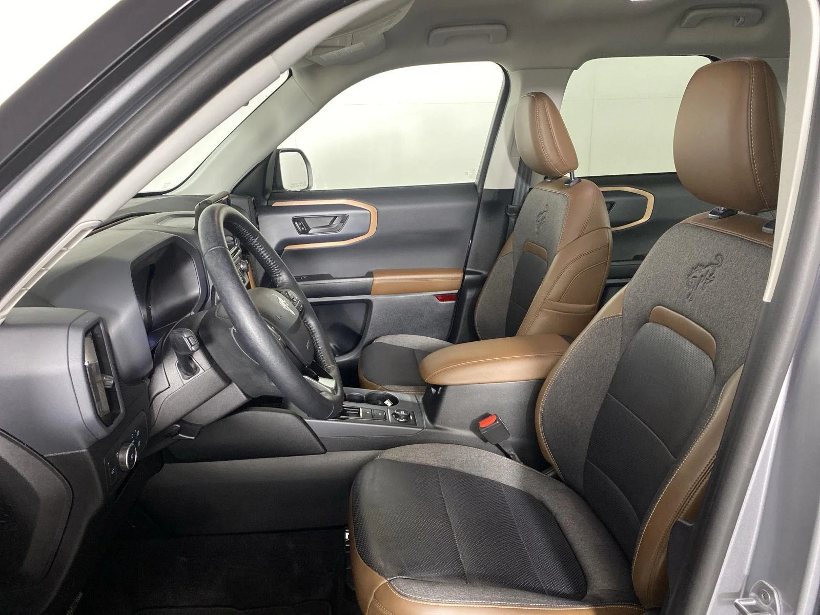 Used 2021 Iconic Silver Ford Outer Banks image 14