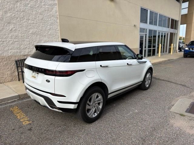 Certified Used 2021 Fuji White Land Rover Dynamic image 4