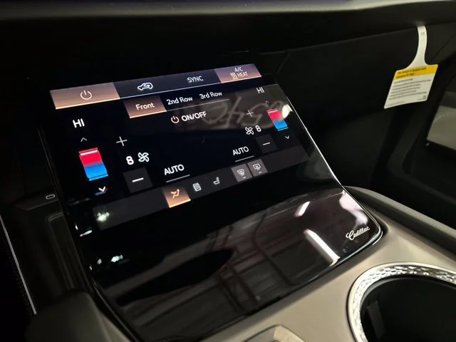 2027 Cadillac VISTIQ Luxury - Photo 15