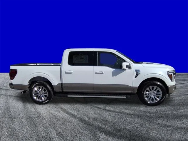 New 2026 Star White Metallic Tri-Coat Ford King Ranch® image 3