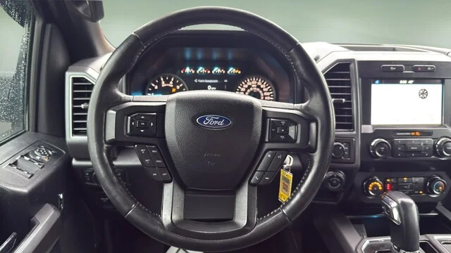Used 2019 Magma Red Metallic Ford XLT image 9
