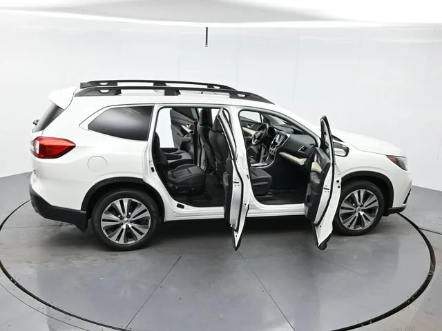 Used 2019 Crystal White Pea Subaru Limited image 47