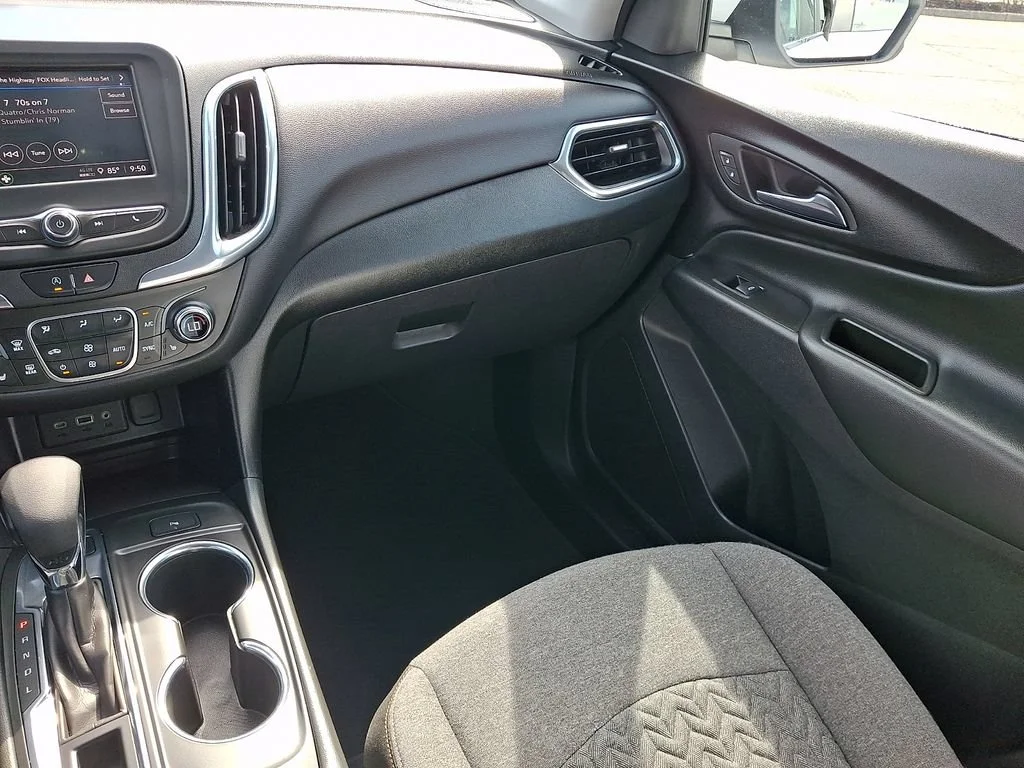 Used 2023 Summit White Chevrolet LT image 17