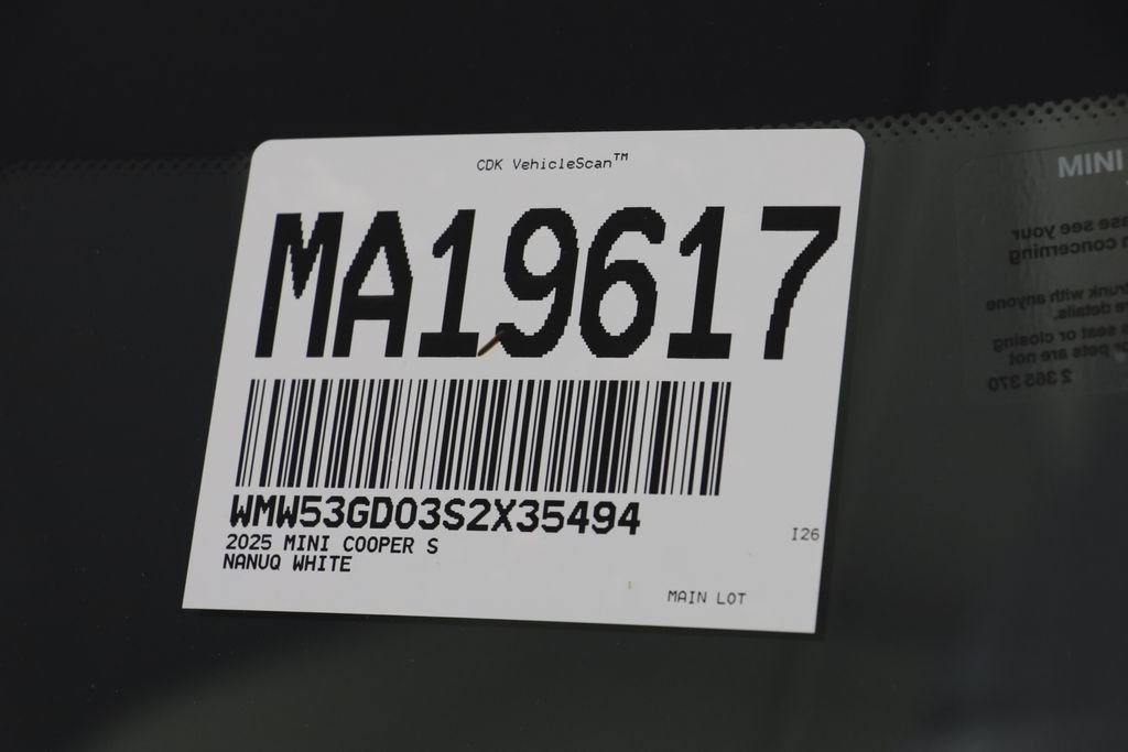 Certified Used 2025 White Metallic MINI Signature Plus image 25