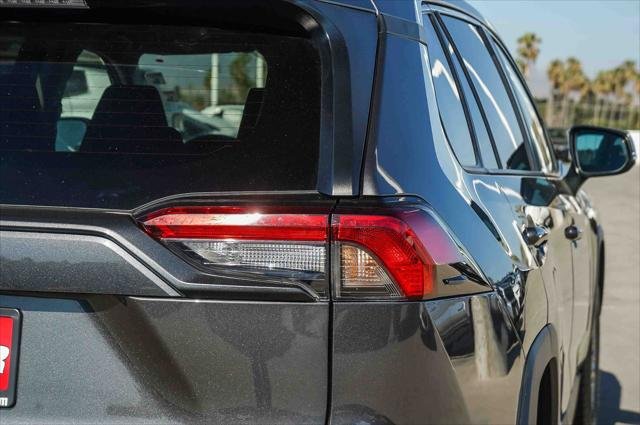 Certified Used 2024 MAGNETIC GRAY MET. Toyota  image 7