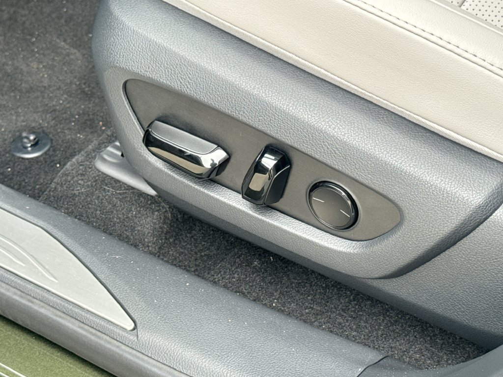 New 2026 Nori Green Pearl Lexus PREMIUM PLUS image 15