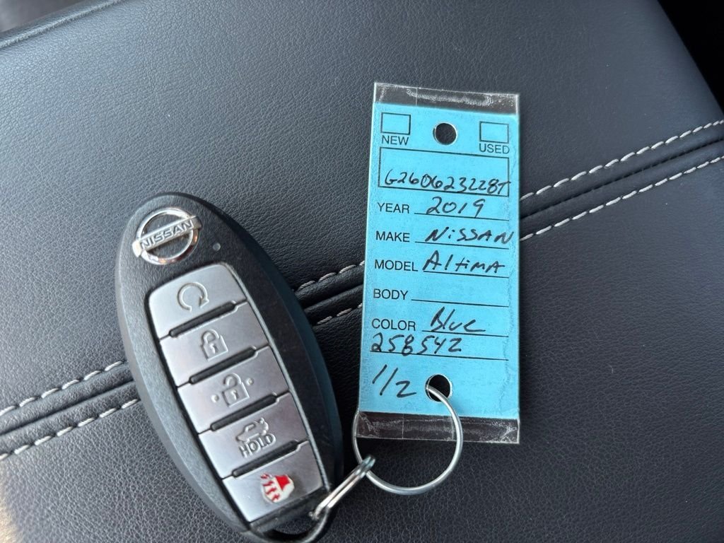 Used 2019 Blue Nissan 2.5 S image 30