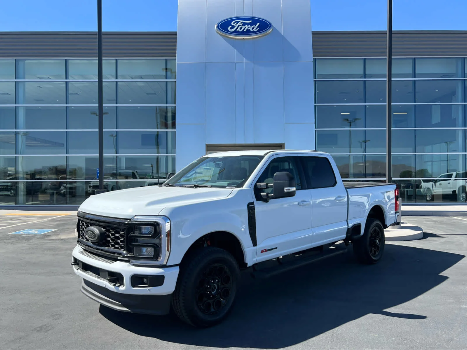 2026 Ford F-350 Lariat 4x4 Crew Cab 6-3/4' Box SRW's photo