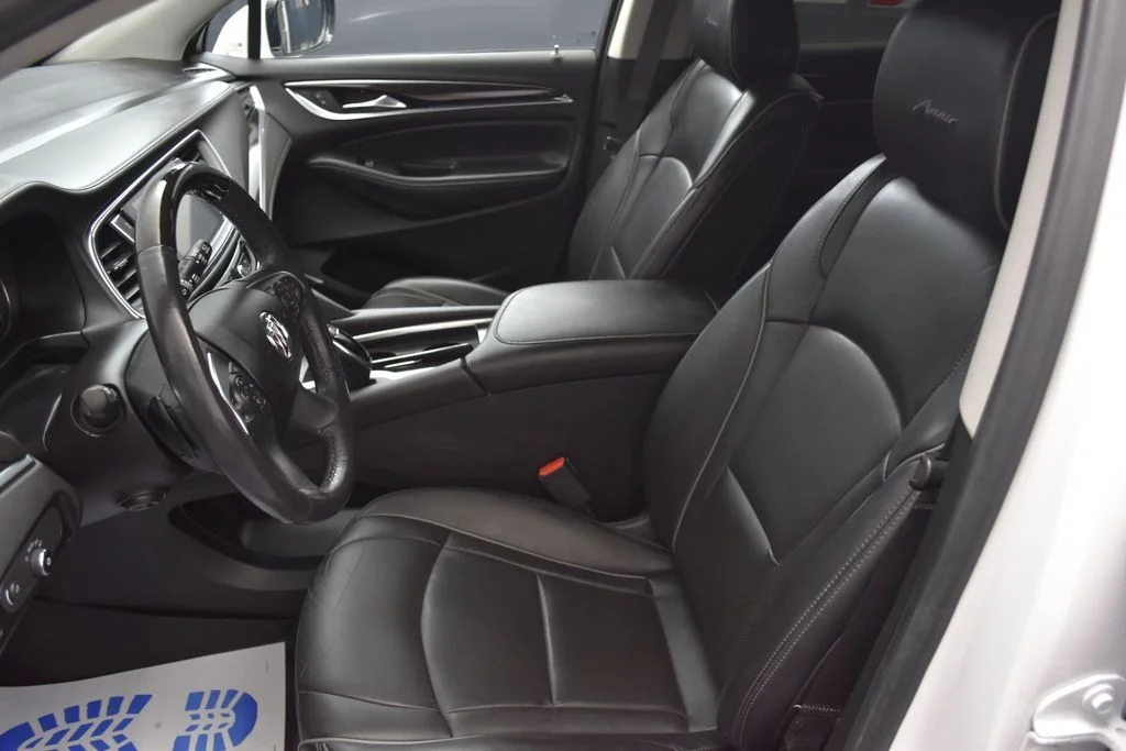 Used 2021 White Frost Buick Avenir image 17