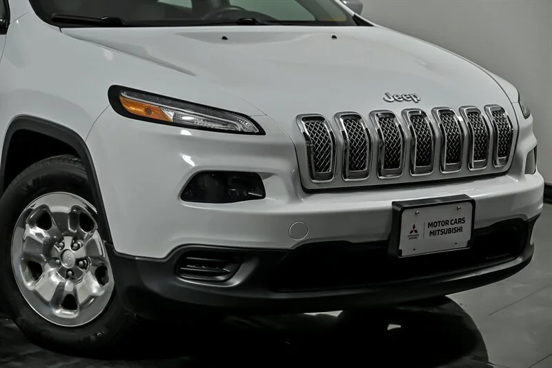 Used 2015 Jeep Cherokee Sport with VIN 1C4PJMAB5FW503287 for sale in Aurora, IL