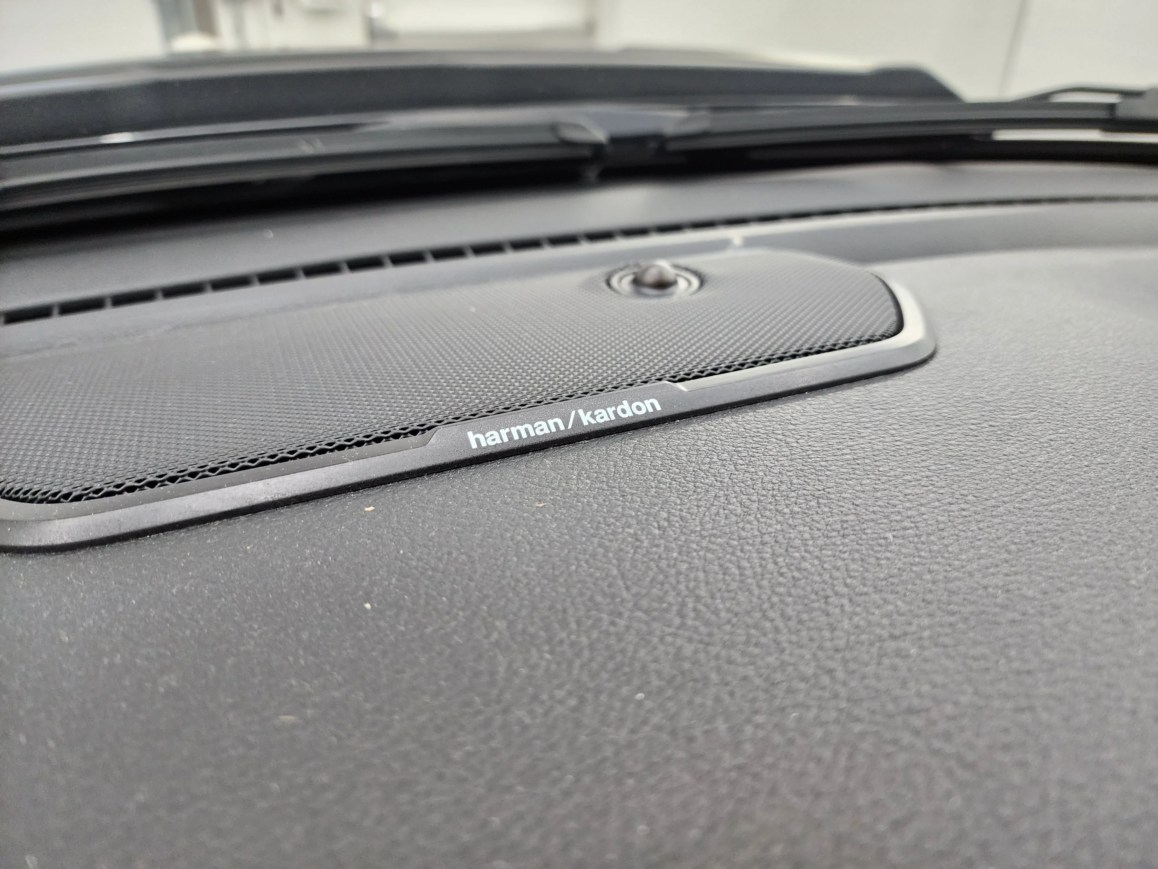 Used 2022 Granite Crystal Metallic Clearcoat Ram Laramie image 46