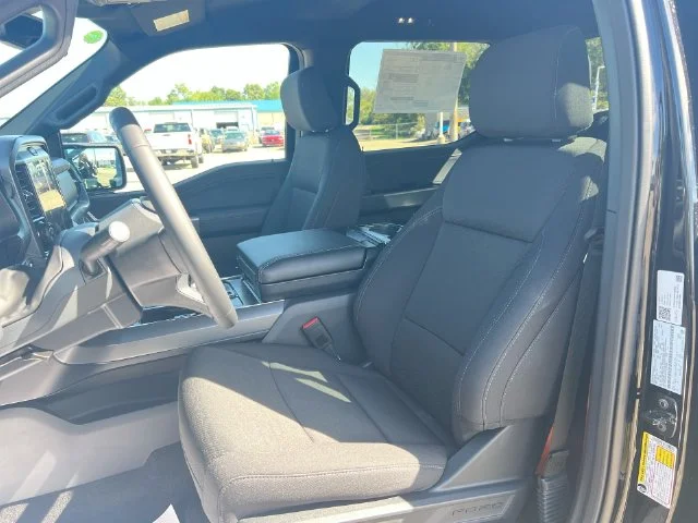 New 2026 Agate Black Metallic Ford XLT image 22