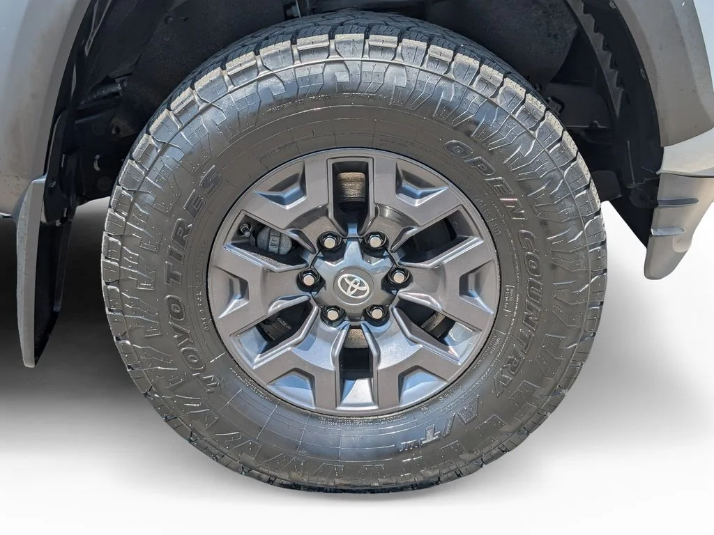 Used 2019 Black Toyota SR5 image 5