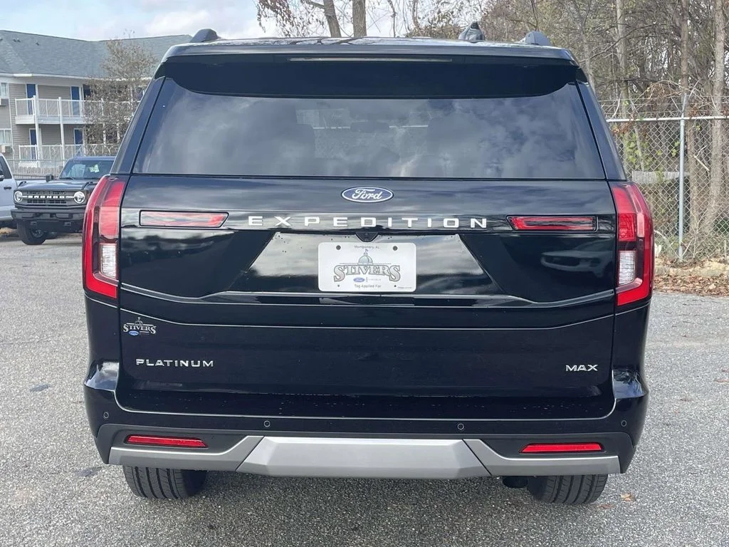 New 2025 Black Ford Platinum image 4