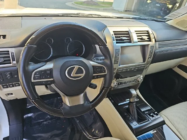 Used 2021 White Lexus 460 image 16