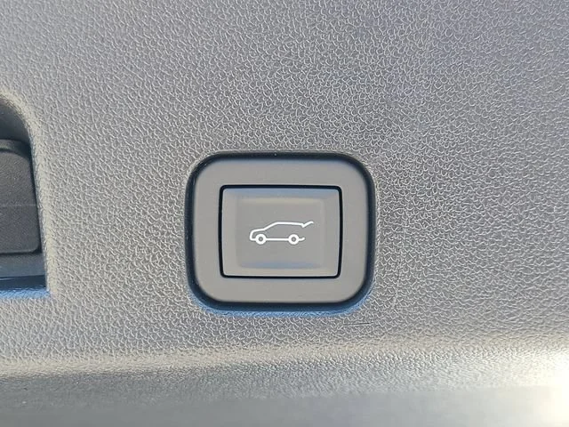 New 2026 Summit White Chevrolet LT image 12