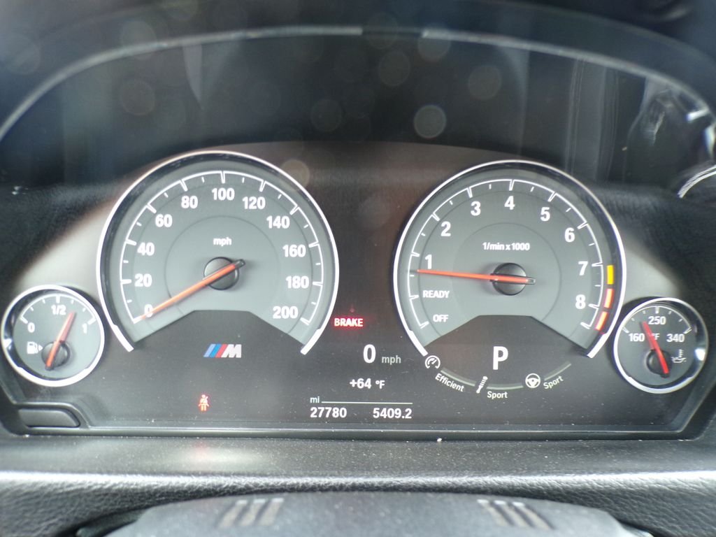 Used 2019 Mineral Grey Metallic BMW Base image 23