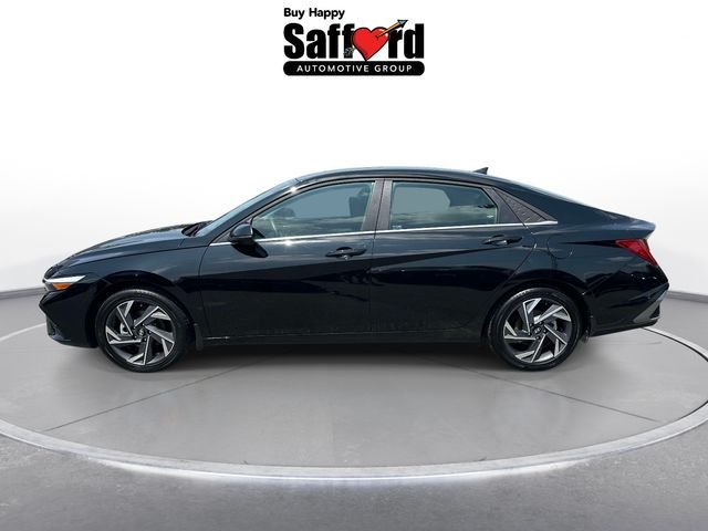 Certified Used 2025 Black Hyundai Limited image 5