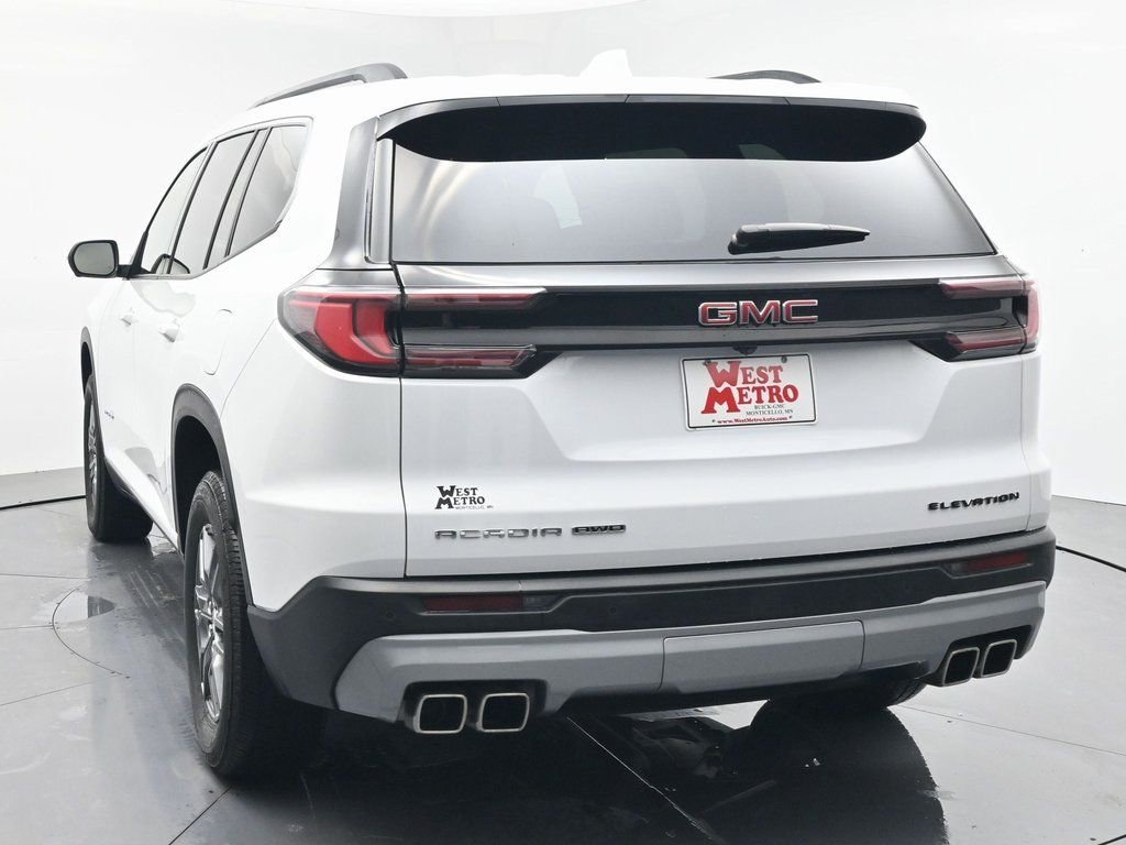 Used 2025 Summit White GMC Elevation image 25