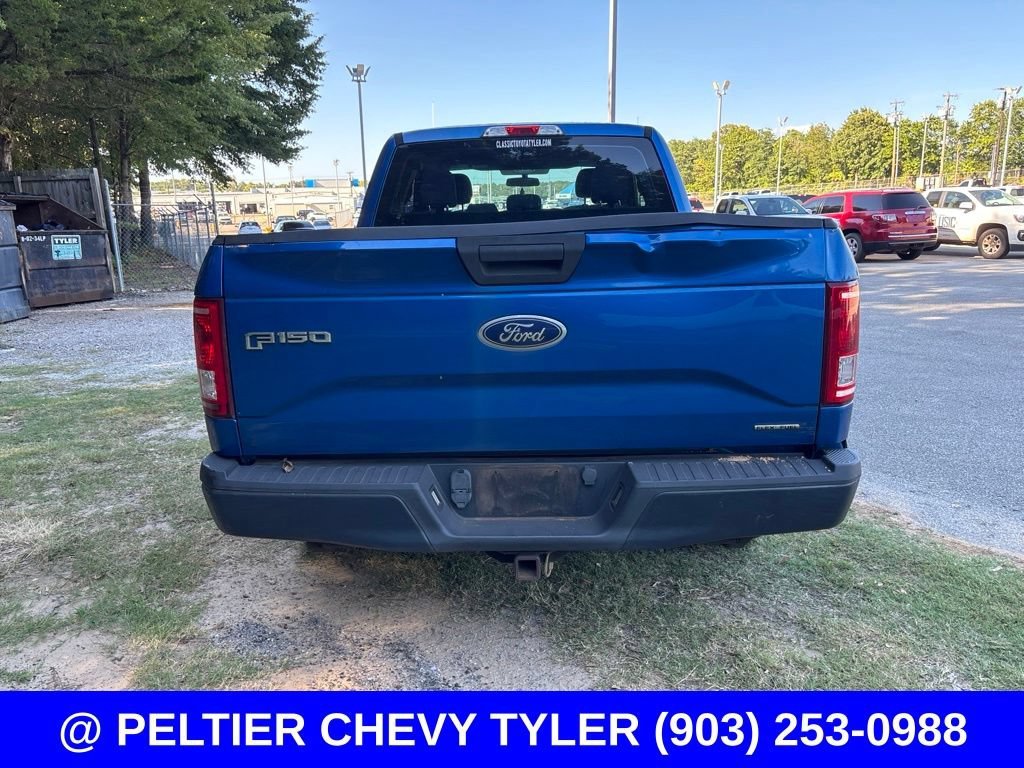 Used 2015  Ford XL image 6