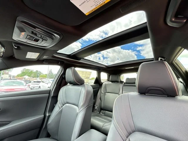 New 2026 Oxygen White with Black roof <sup>1</sup> Toyota  Limited image 33