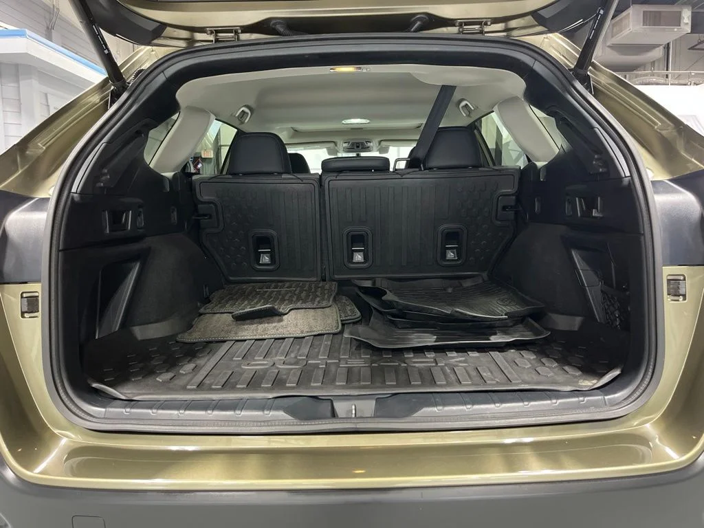 Used 2020 Green Metallic Subaru Onyx Edition XT image 32