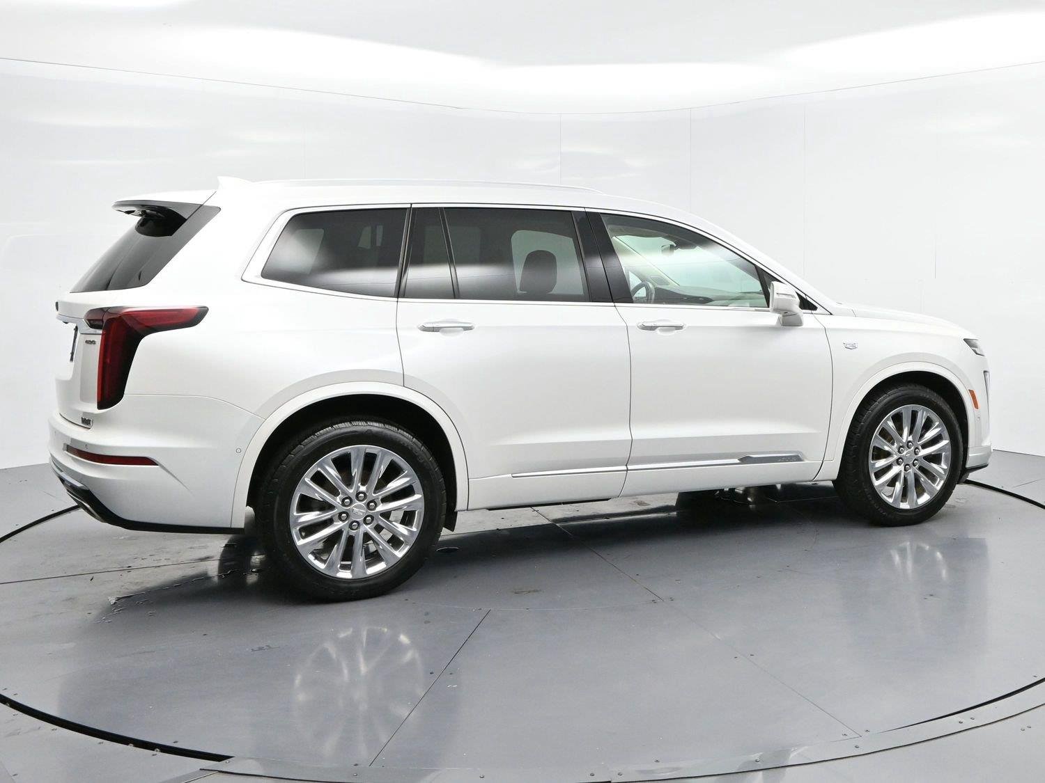 Used 2020 CRYSTAL WHITE TRICOAT Cadillac AWD Premium Luxury image 8