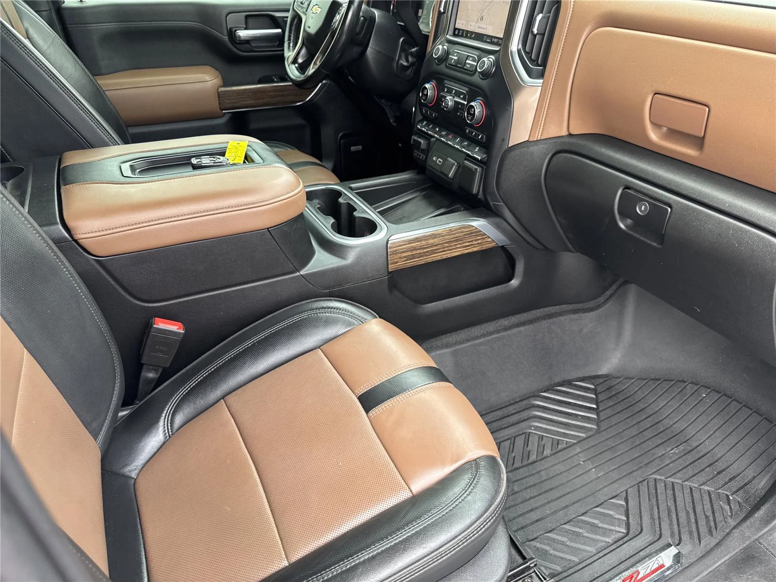 Used 2020 IRIDESCENT PEARL TRICOAT Chevrolet High Country image 35