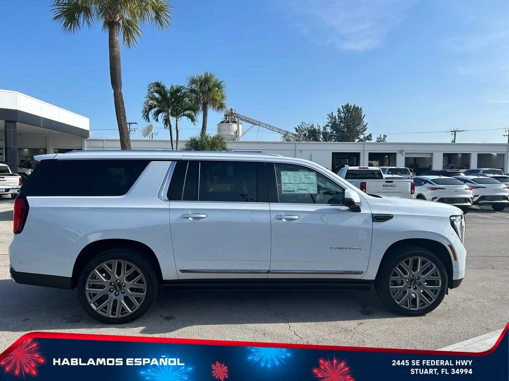 New 2026 Glacier White Tricoat GMC Denali Ultimate image 4