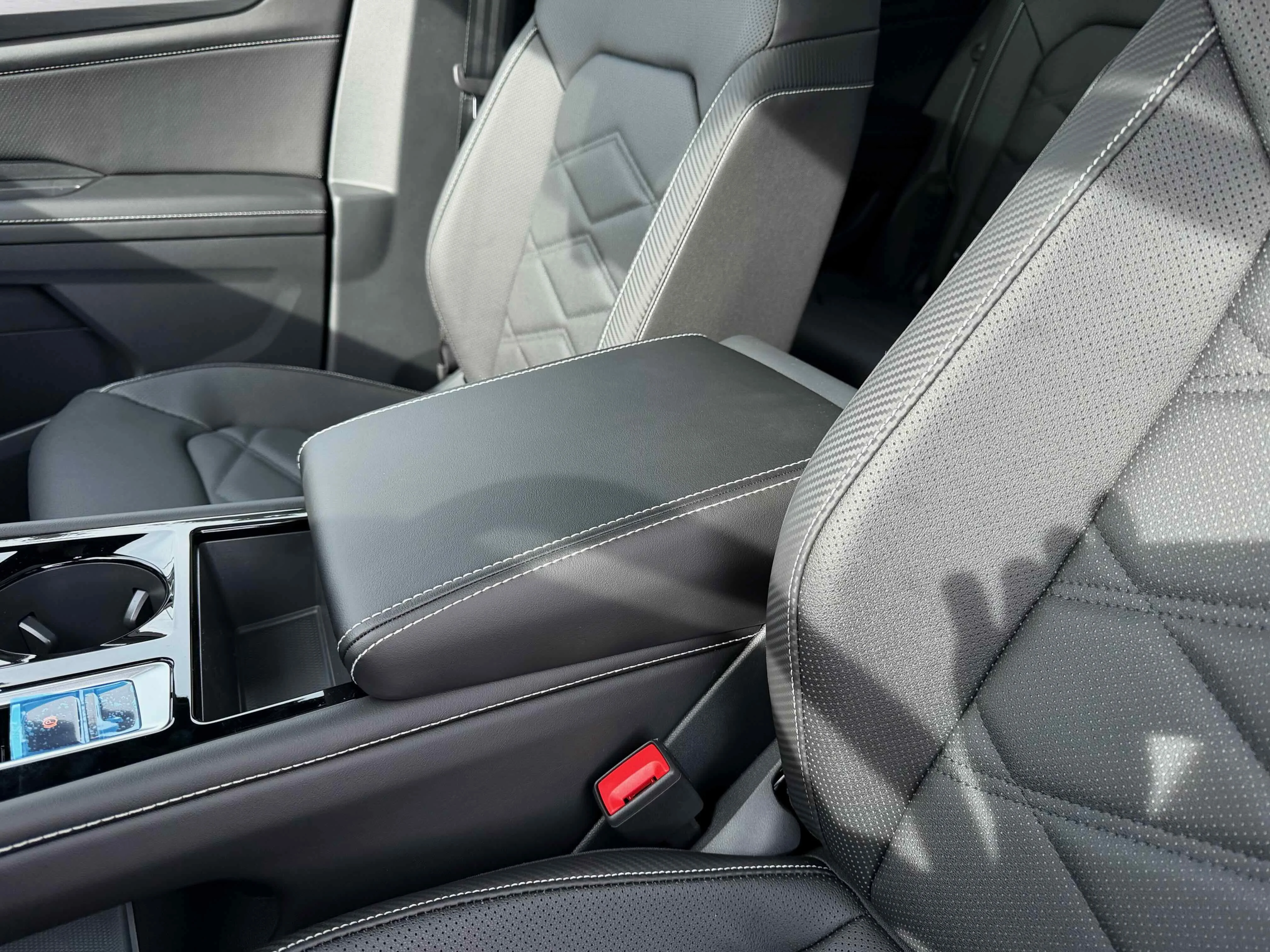 New 2026 Gray Volkswagen 2.0T SE w/Technology image 28