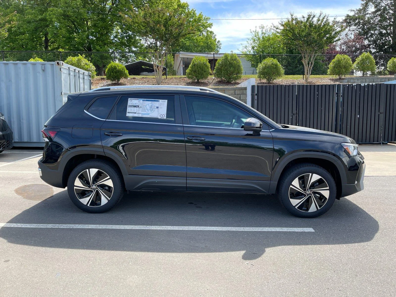 New 2026 Deep Black Pearl Volkswagen SE image 6