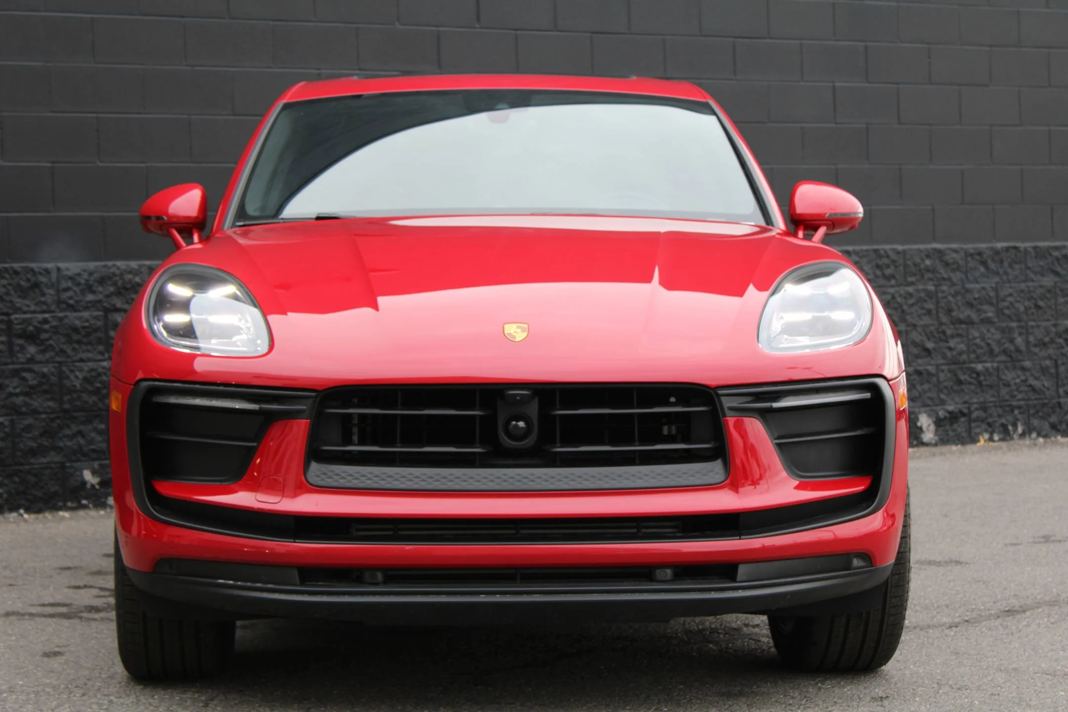 2026 Porsche Macan - Photo 6