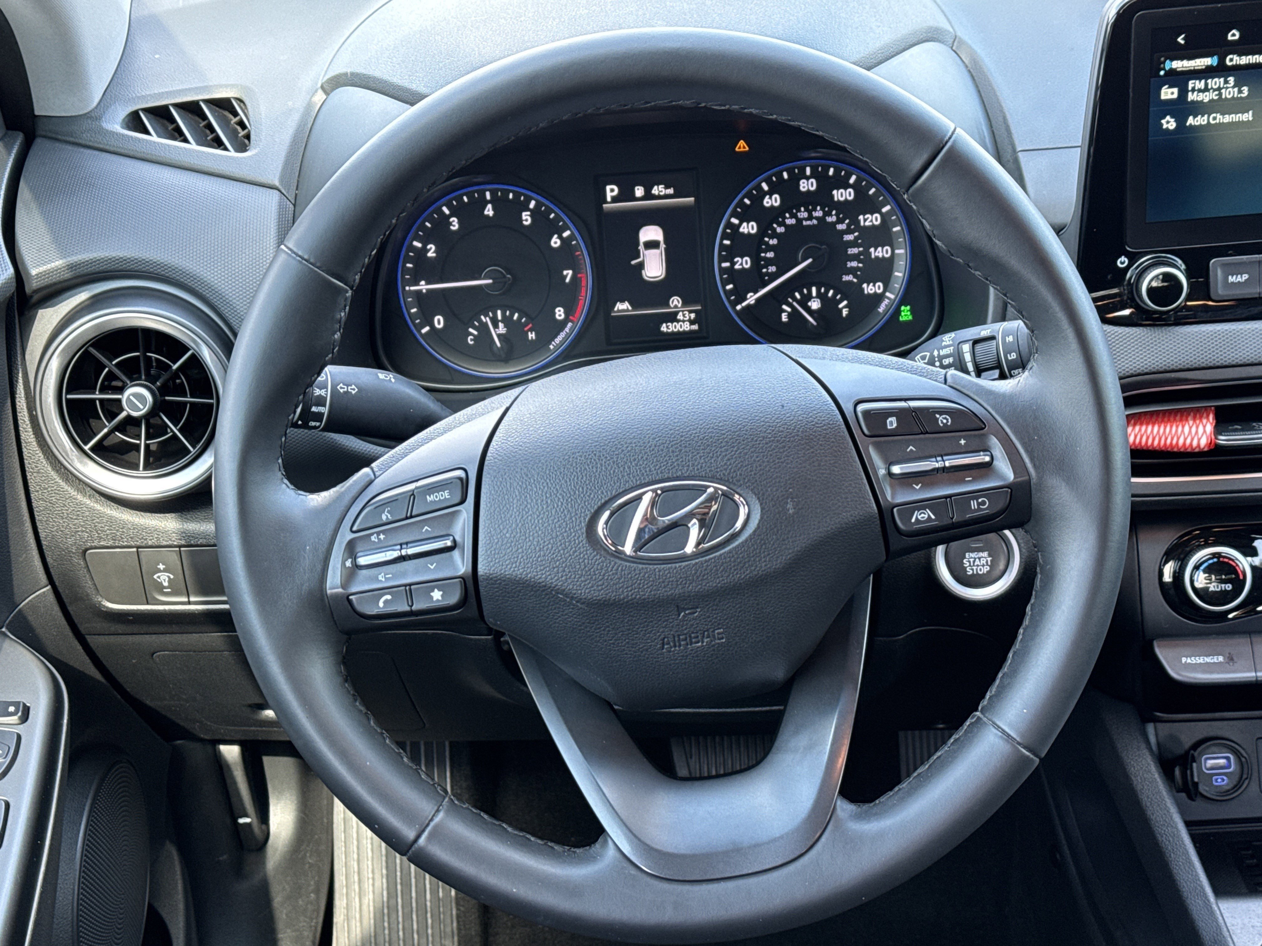 Used 2023 Lunar White Hyundai SEL image 29