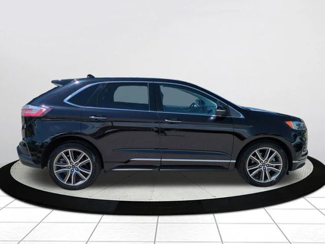 Used 2019 Black Ford Titanium image 2