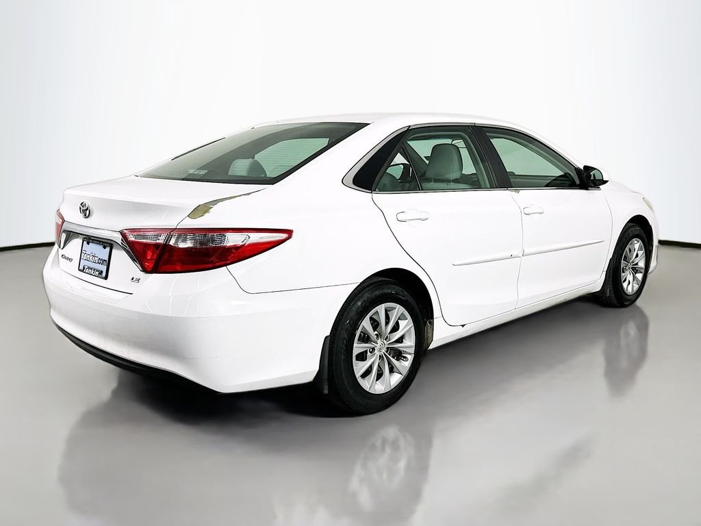 Used 2015 Super White Toyota LE image 8