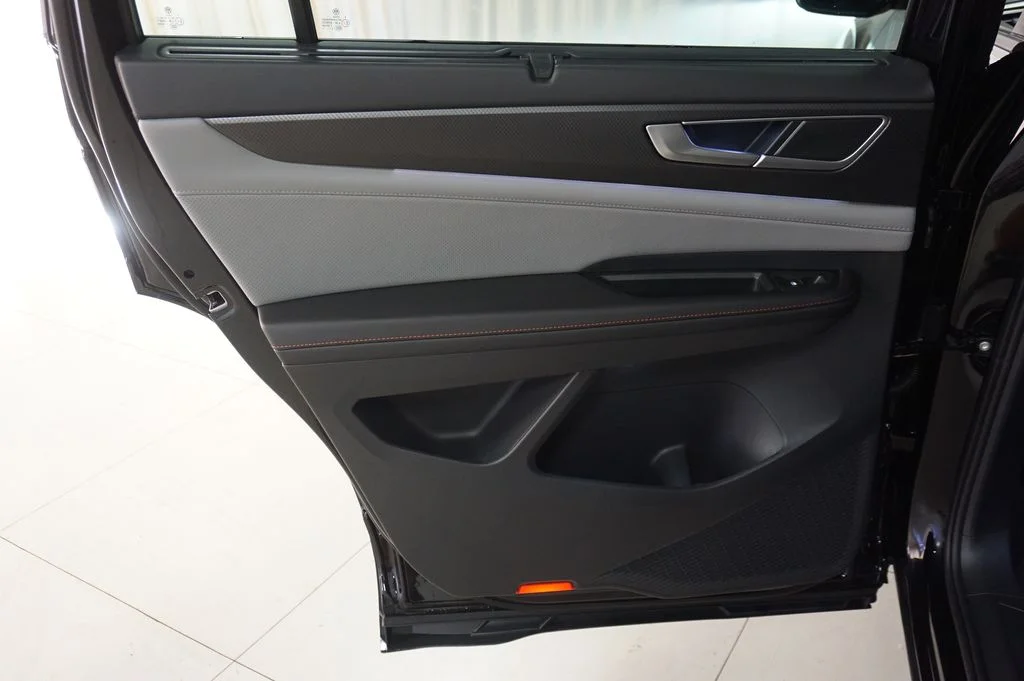 New 2026 Black Volkswagen 2.0T Peak Edition image 28