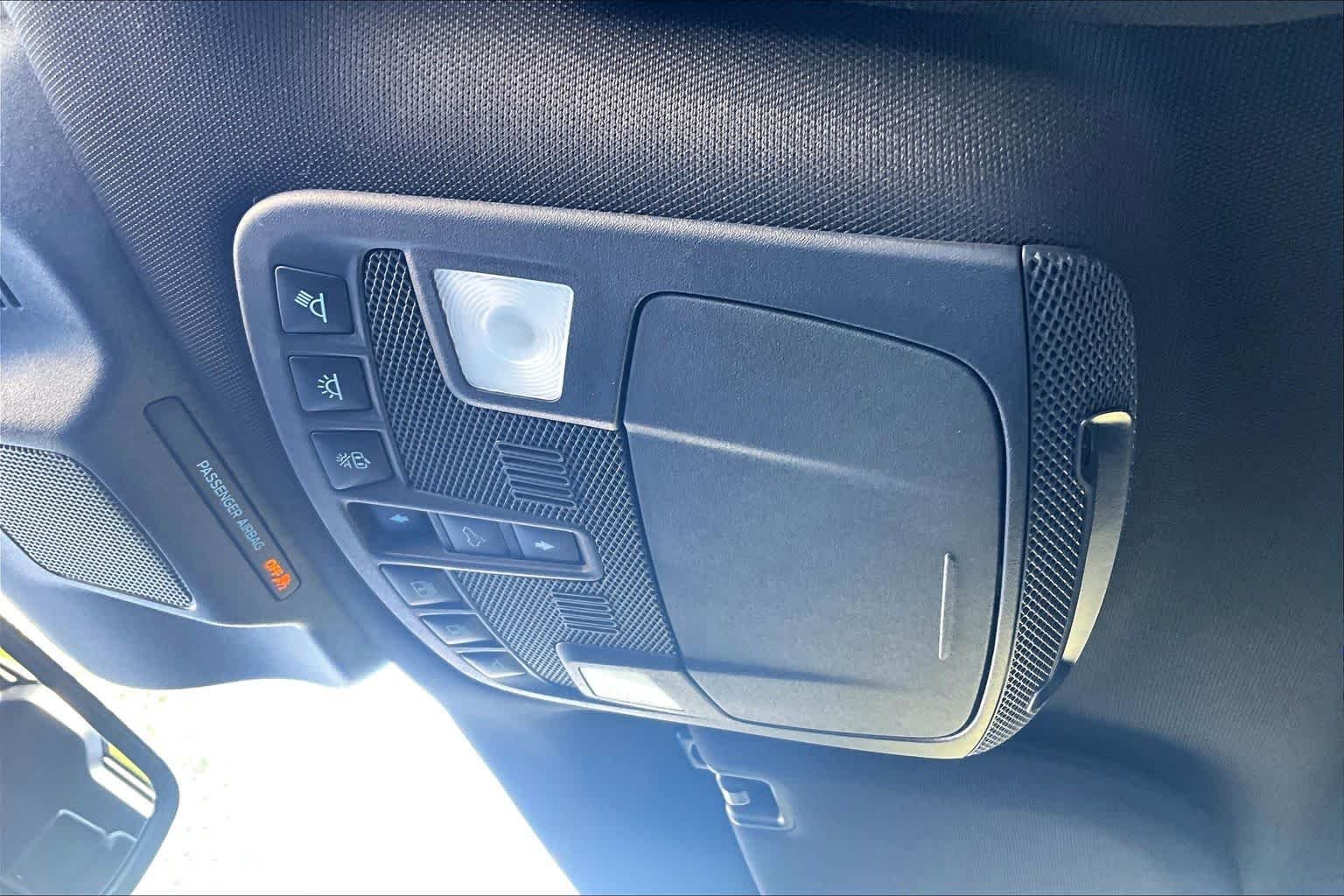 Used 2024 Agate Black Metallic Ford Platinum image 32