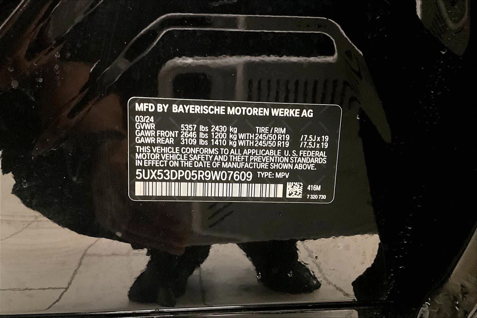 Used 2024 Carbon Black Metallic BMW xDrive30i image 30