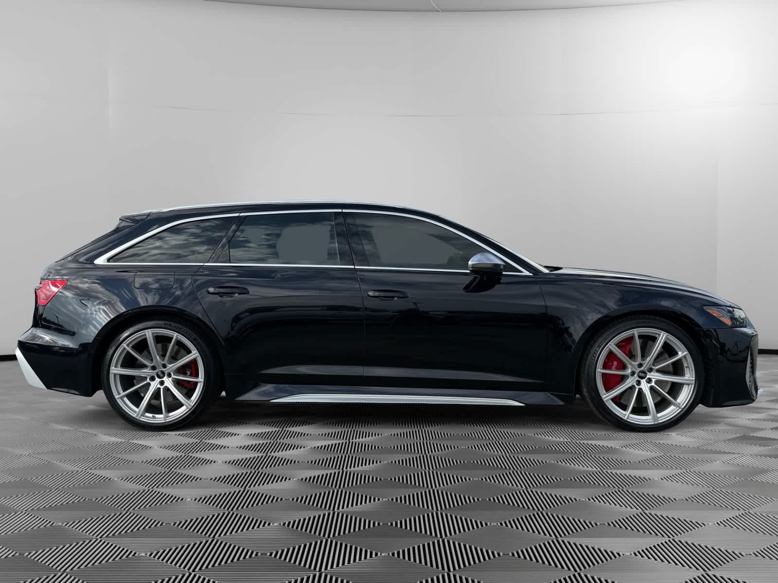 Used 2021 Sebring Black Crystal Effect Audi  image 4
