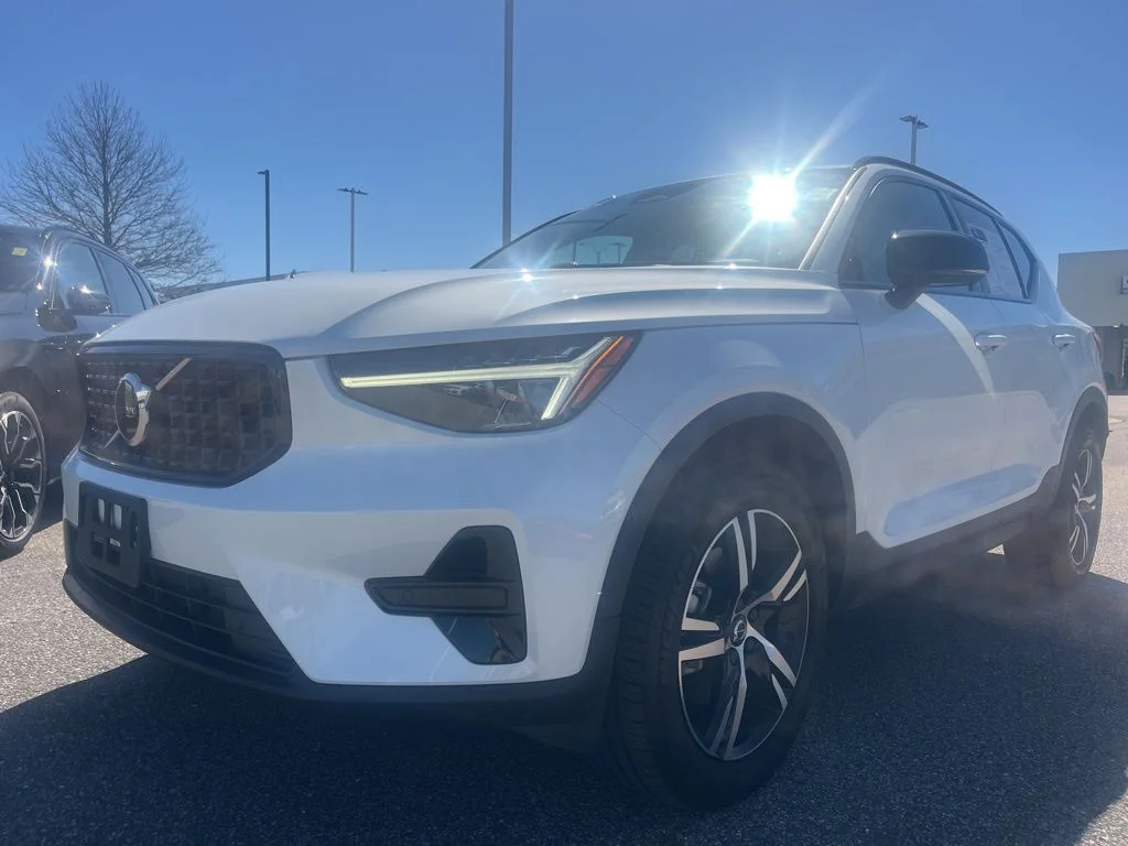 2024 Volvo XC40